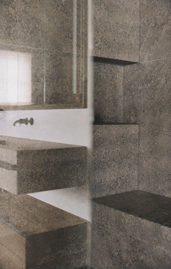 20241109_(c)_SofieLatour120-1